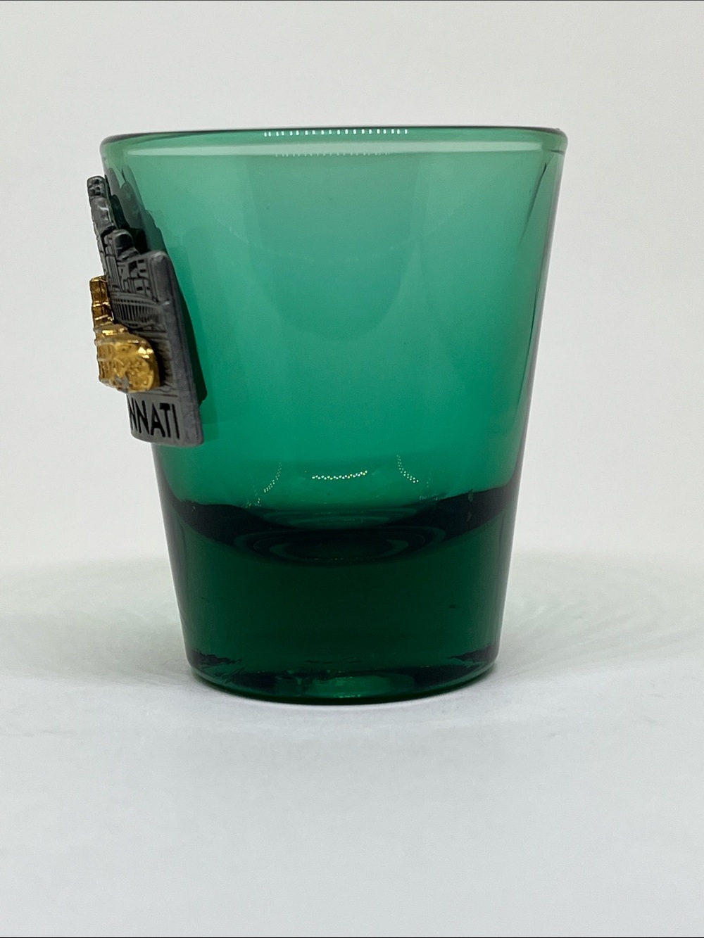 Cincinnati Green Glass Souvenir Shot Glass with Gold Riverboat Emblem - Picture 3 of 6
